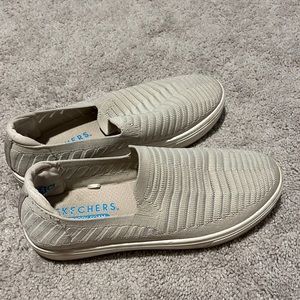 Sketchers tan slip on shoes